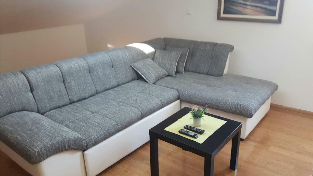 Apartmani 卡利 外观 照片